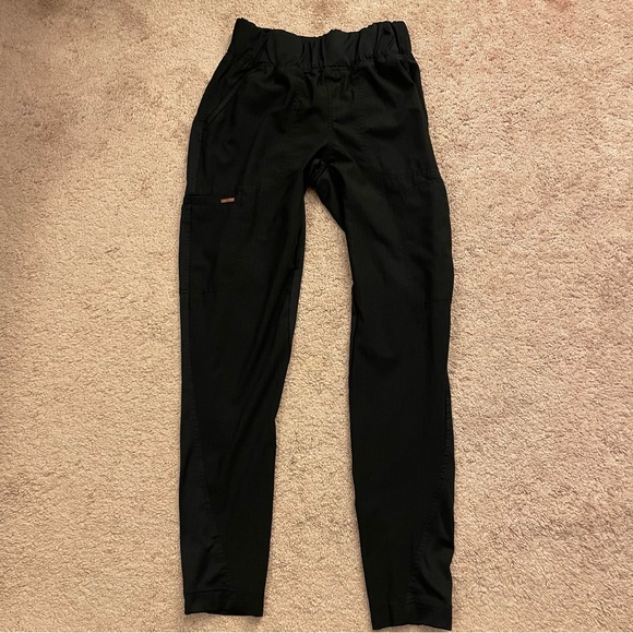 Cherokee Infinity Stretch Tapered Jogger Black Scrub Pants - Picture 2 of 3